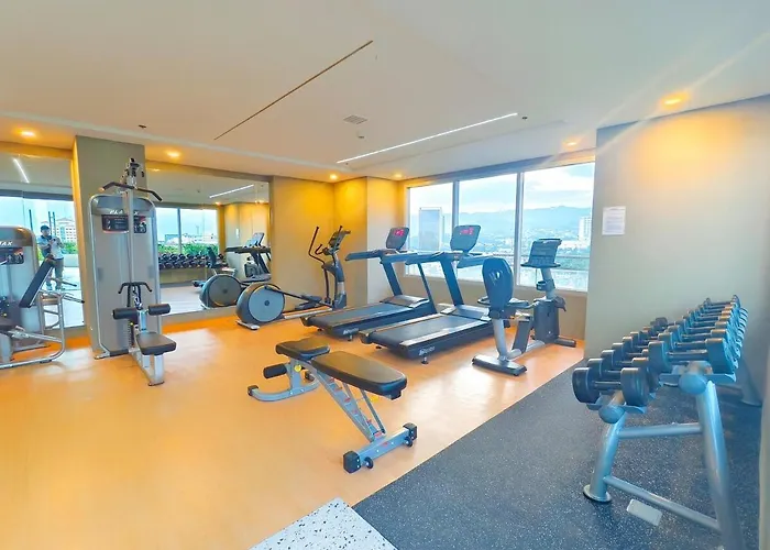 33p Taft East Gate Condo- Cozy Unit Pool & Gym Cebu