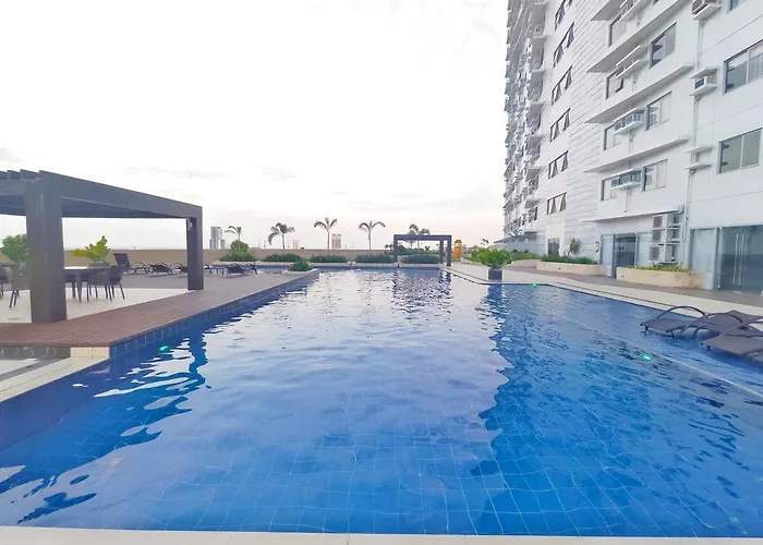 33p Taft East Gate Condo- Cozy Unit Pool & Gym Apartment