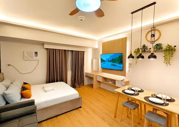 Apartment 33p Taft East Gate Condo- Cozy Unit Pool & Gym
