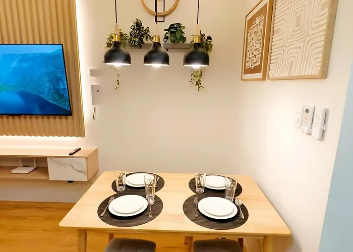 33p Taft East Gate Condo- Cozy Unit Pool & Gym *